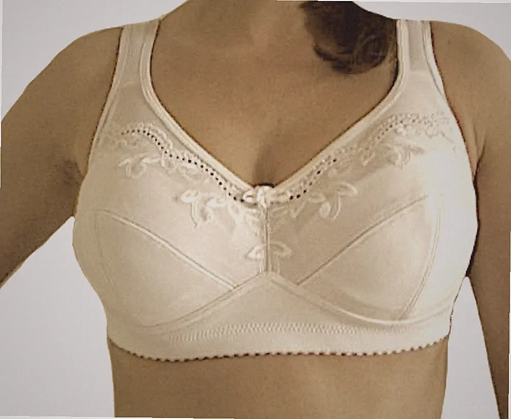 1 Entlastungs BH´s in hell creme Größe 80 D NEU mit ETIKETT