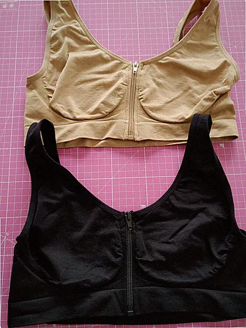 2 Bustiers, beige und schwarz, DS GmbH, Gr. 44/46 (XL)