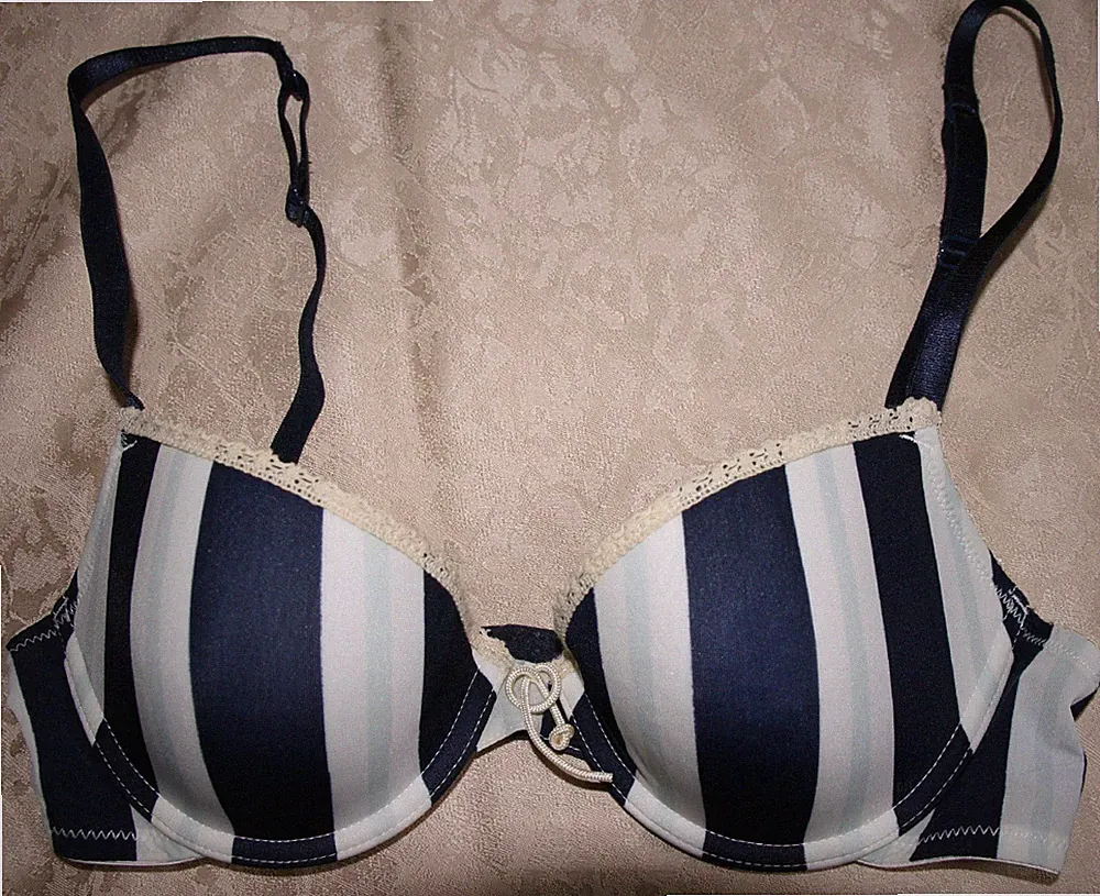 6IXTY 8ICHT Bügel BH Gr. 70 B blau/weiß gestreift