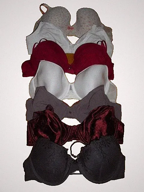 7 tlg. BH-Paket in Gr. 80 B; G. BENOTTI, Esprit, Triumph Passionata, Vivance