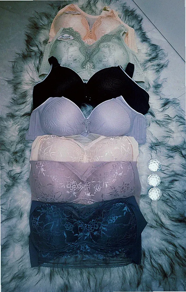 7er Set Nahtlose Komfort-BHs mit Spitze|Gr.85B-85C| tolle Farben|ohne Bügel| NEU