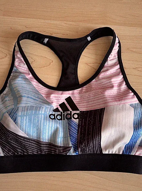 Adidas Damen Sport BH Größe M fester Halt