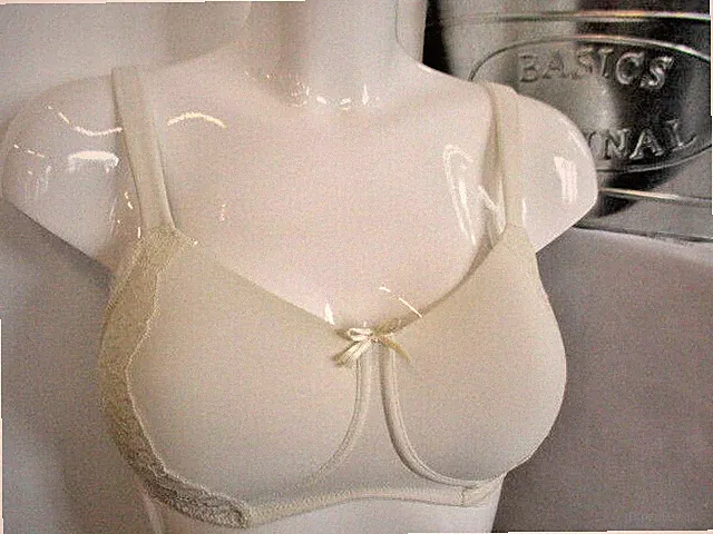 Amoena Lilly Soft-BH 43912 Off White super weich, nahtlos, gemoldete Cups (K25)