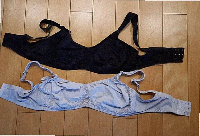 Anita maternity, Mama BHBASIC - Still-BH bügelfrei - schwarz und weiß Cup E 85