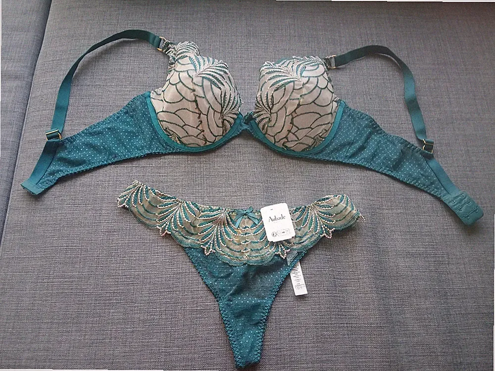 Aubade Hypnolove Evergreen Triangel-BH 85D BH + NEU String Tanga UVP 205€