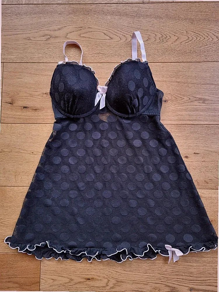 BABYDOLL Schwarz mit integriertem Bügel BH 75 E , durchsichtig mit Polkadots