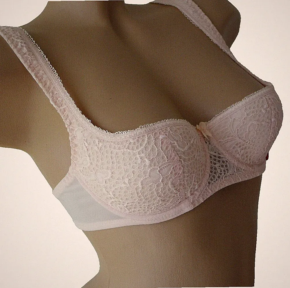 Balconette Bügel BH rosa breite Komfortträger Halbschale gepolstert Rosme