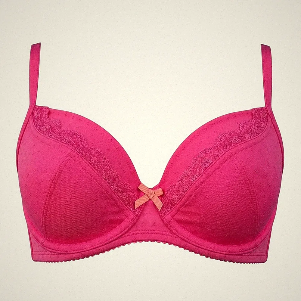 BeeDees BH mit Bügel Sweet Heart 42 WM 70D 75B Lochmuster im Stoff Spitze NEU