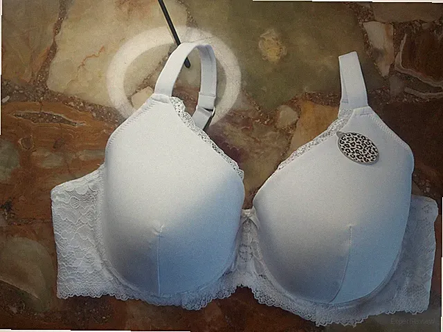 BH Gr. 95D Farbe Weiß Einfarbig Hakenverschluss Gepolsterte Cups