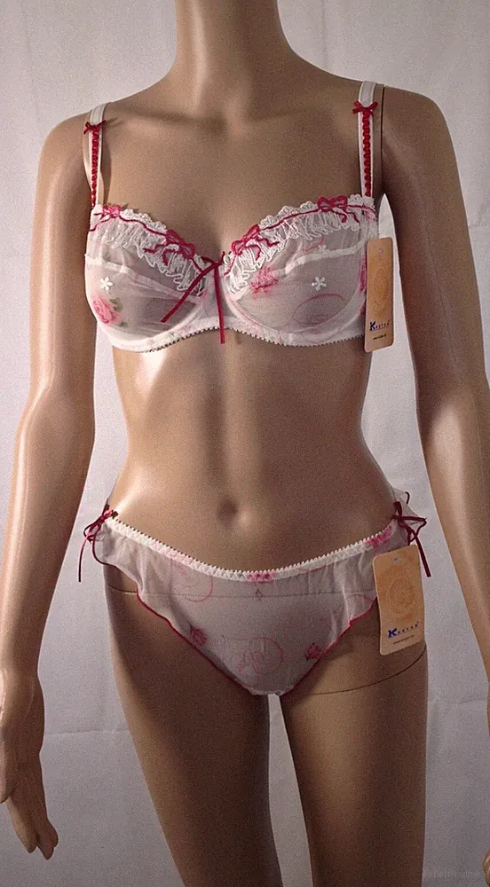 BH - Set, 3er Bügel BH m. String und Panty „Adelina“ 75E- 44/46-44/46 ecrü