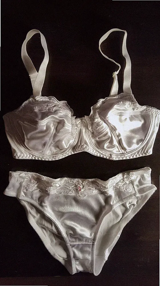 BH und Form Slip weiß edle Satinware Spitze Cup C D E Slip Bügel BH im Set neu