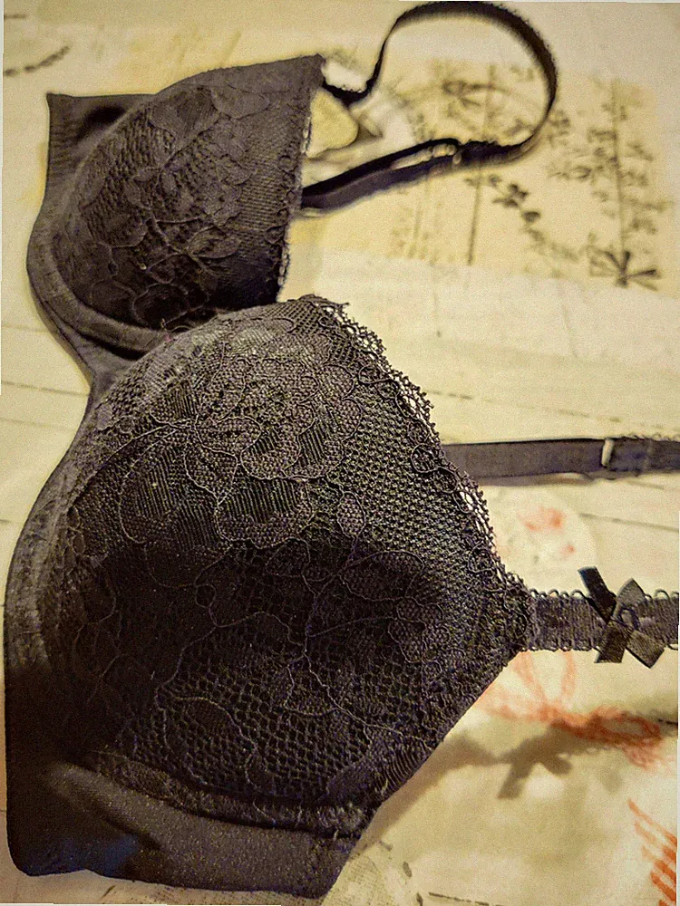 Bügel BH mit Spitze von Hunkemöller schwarz Gr.75F w.NEU