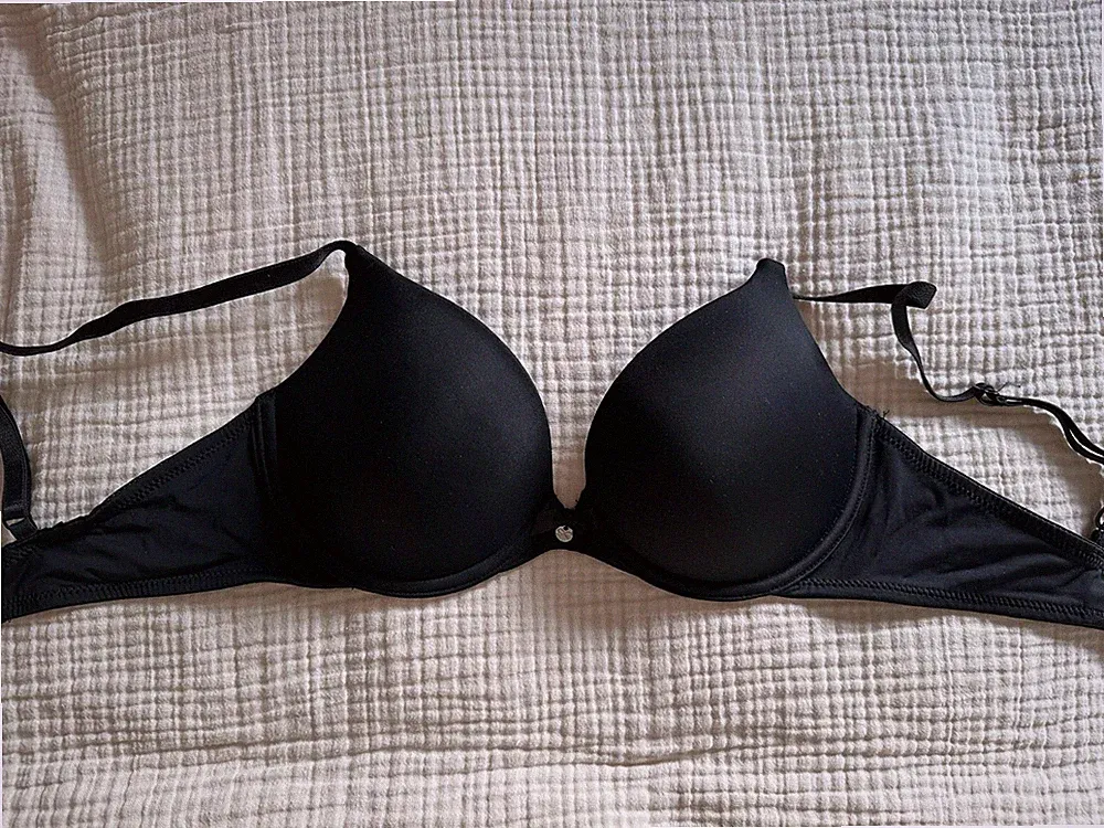 Bügel-BH, Plunge, vorgeformt, schwarz Gr. 70D - Hunkemöller