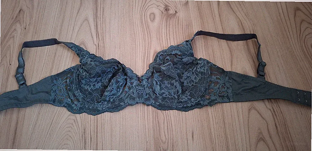 Bügel-BH von Triumph 85 C Amourette mit Spitze grün allerbeste Qualität