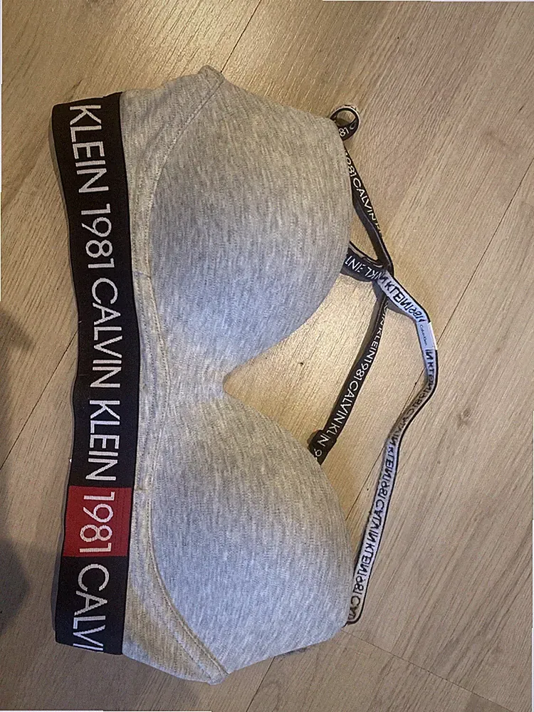 Calvin Klein Sport Bustier Bh Größe 70C Grau 1981