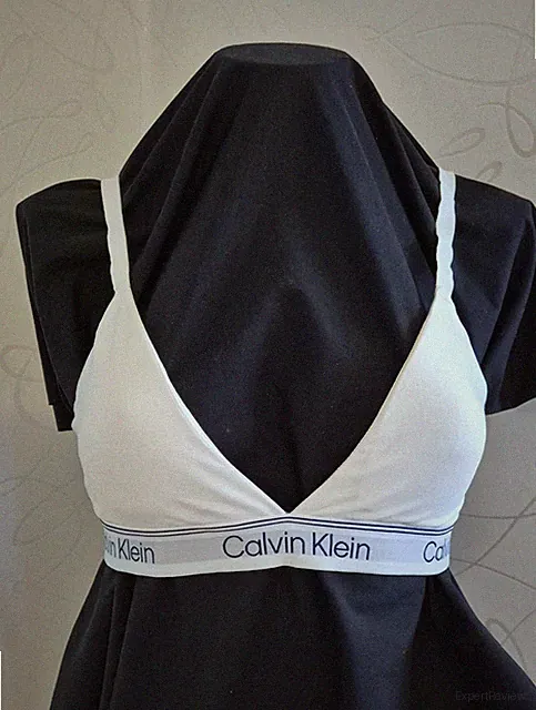 Calvin Klein weiß gepolstert ohne Bügel Größe L (ca. 80B)