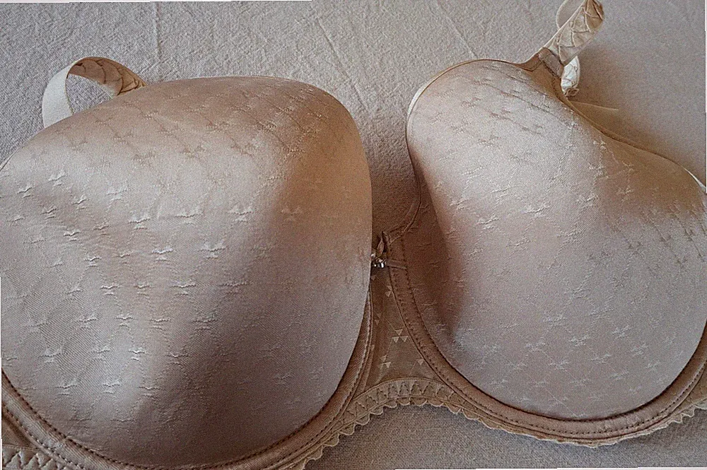 Chantelle Damen T-Shirt-BH beige 90E, Logomuster, Bügel, Häkchen & Ösen