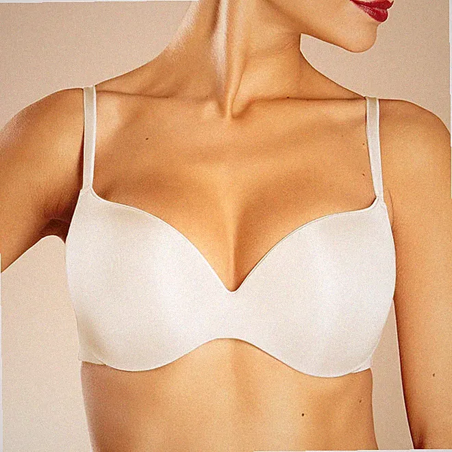 Chantelle Irresistible Multiway gepolsterter T-Shirt-BH mit verstecktem Bügel