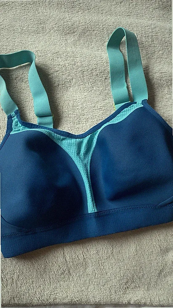 Crivit Sport BH 75 C Türkis blau mit verstellbaren Trägern und Rückenverschluss