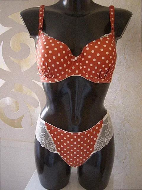 Dacapo Latina BH-Set mit String Größe 70 F/38 75 E/40 Neu