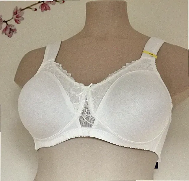 Damen BH Viania Soft BH ohne Bügel 184460 Helga vorgeformte Cups creme
