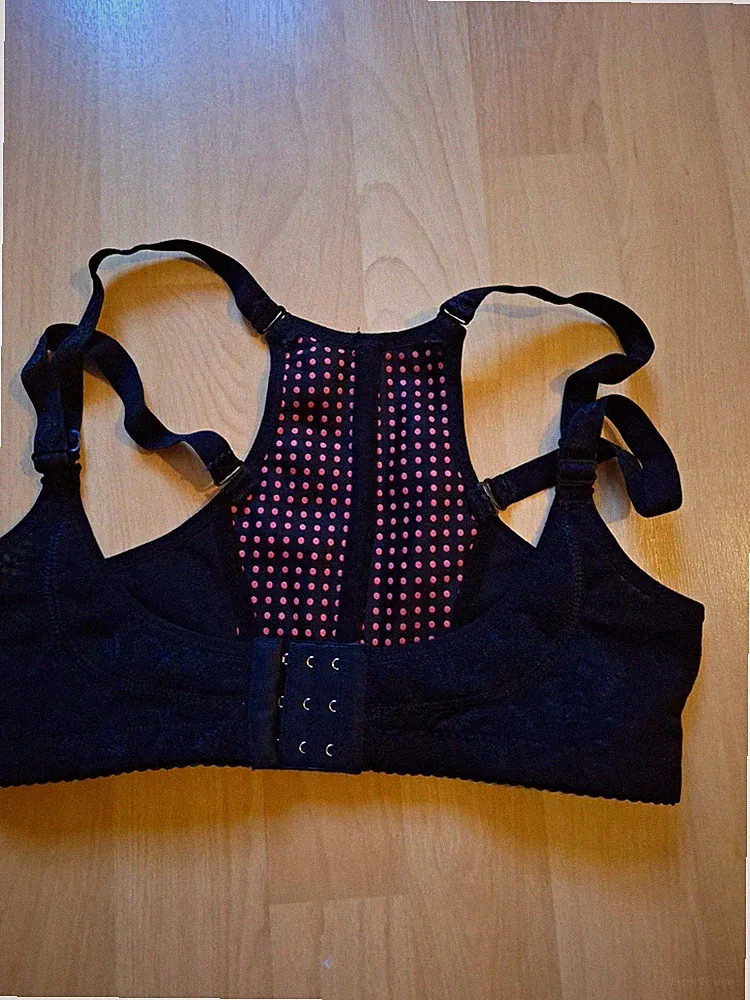 Damen Dirndl BH Gr. M Schwarz Balconette Häkchen-Ösen