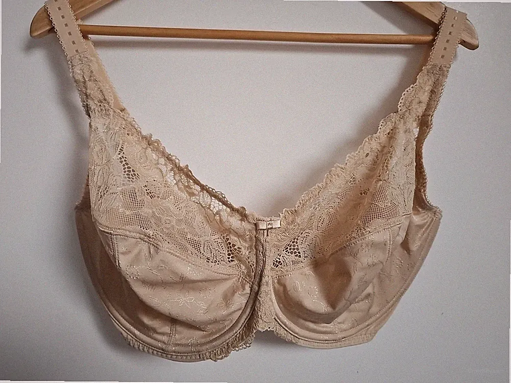 Delimira BH 34J Minimizer Blumen Spitzenrand beige ungepolstert