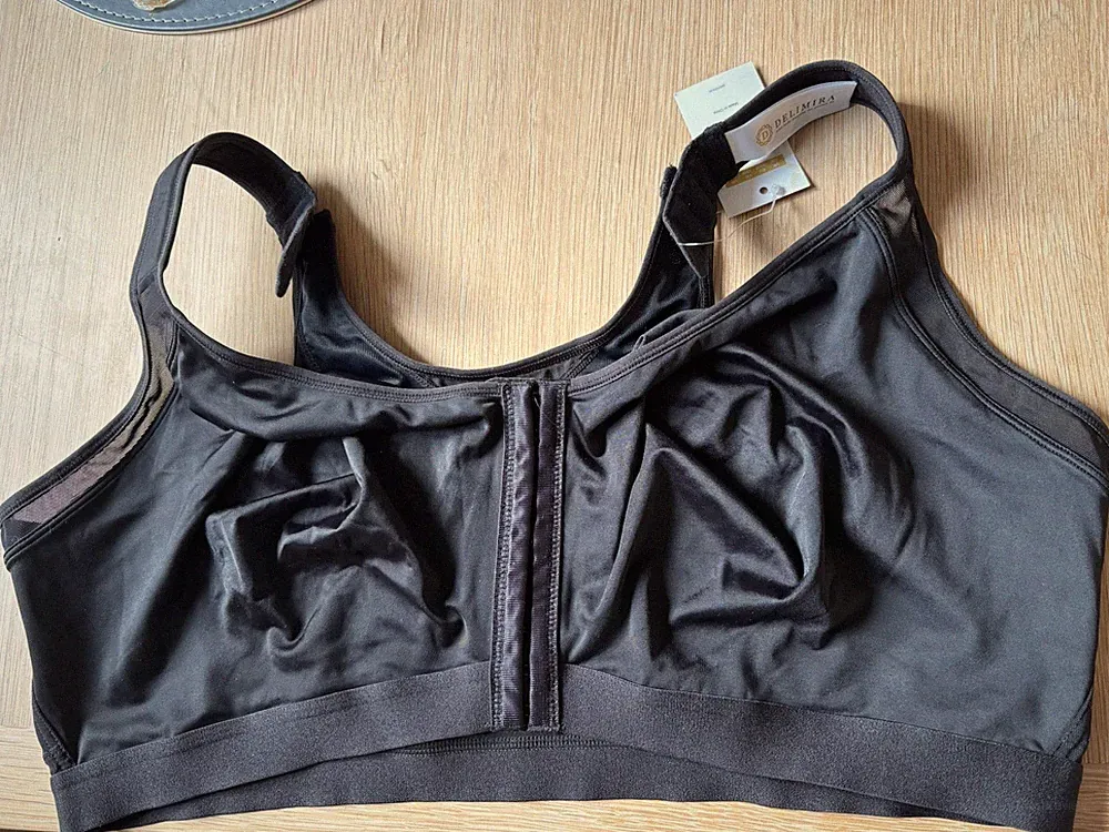Delimira BH Damen Frontverschluss BH bügellos fester Halt schwarz Gr. 48E NEU
