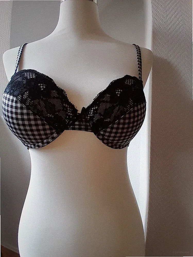 Edler Push UP BH Gr. 70B Schwarz - Weiß Stickerei-Spitze, 1×getragen