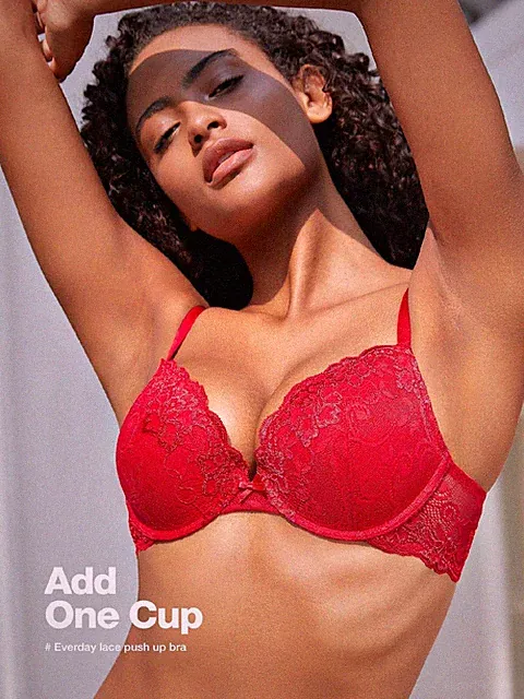 Eleganter Push Up BH mit Spitzenbesatz und verstellbaren Trägern für Billig24