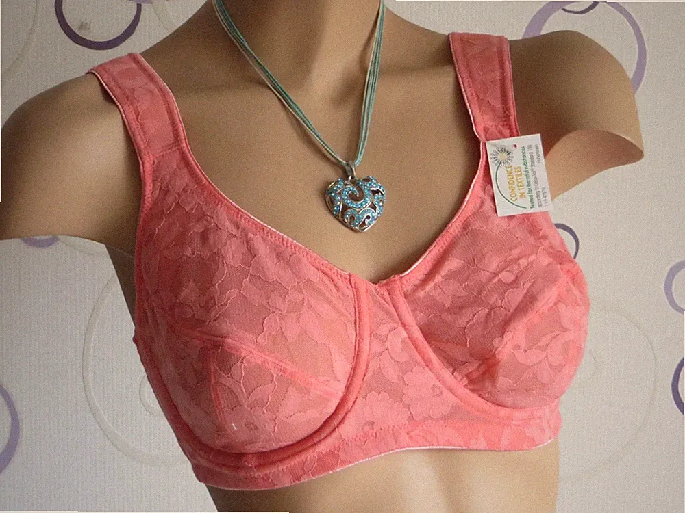 Entlastungs-BH ohne Bügel von dessous dessus apricot mit Spitze Gr 100C NEU