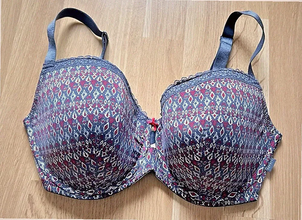 ESPRIT Push-up-BH mit Bügel Mehrfarbig Gr. BH 75 G Neu!