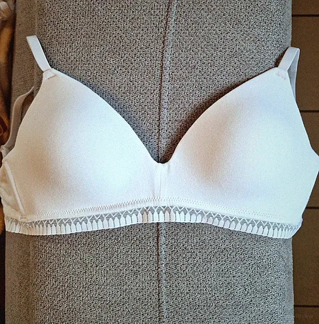 Etam Triangel BH Größe 75B weiß, Bügellos, neu
