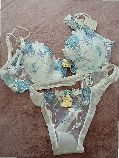 Exklusiver Designer Revanche de la femme Unterwäsche Bikini BH Slip 80C L NEU