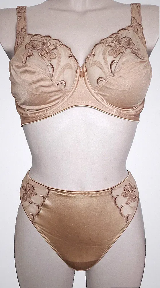 Felina vollschale Bügel-BH SET 552 Gr.70G UK 32G + String 38/S - Beige spitze