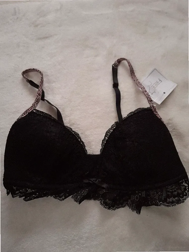 Free Damen Triangel BH Ohne Bügel Schwarz Spitze Grösse 75C R2770