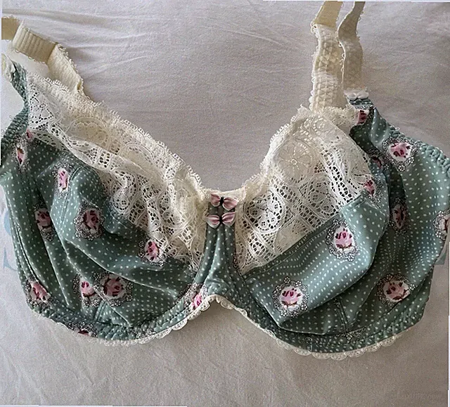 Freya Bügel-BH Spitze, grün, mint, türkis Blüten 75 G, sehr guter prima Zustand