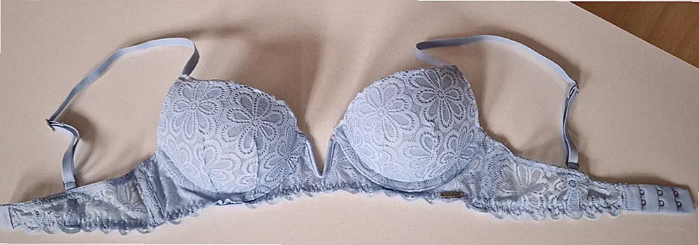 Gilly Hicks BH hellblau, 32A (70A)