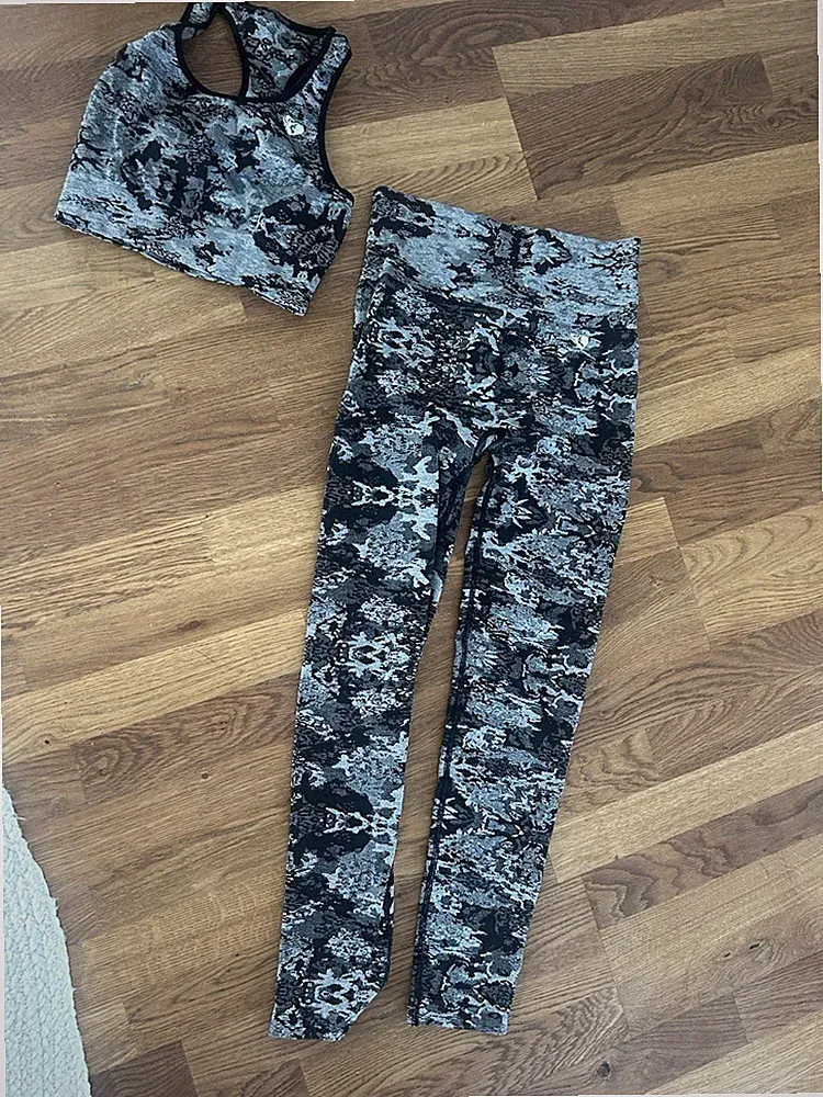 Gymoutfit, Legging, Sport BH, Women’s best,Set, Camouflage