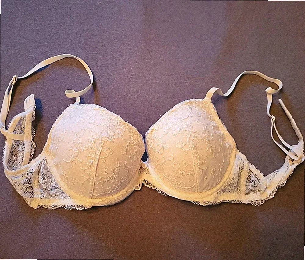 H&M Push-Up-BH 80B elfenbeinfarben mit Bügel Spitze Blumen verstellbar