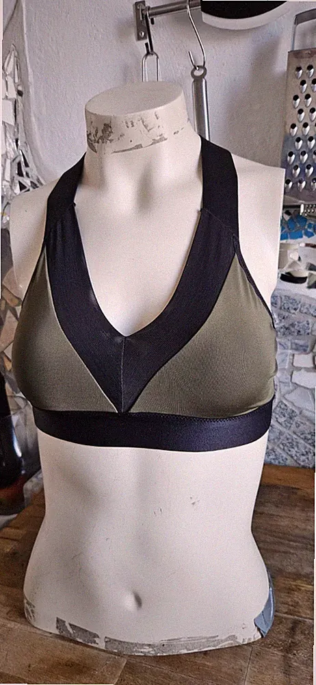 H&M Sport Damen Sport-BH S Cup B Grün/Schwarz Crossback mittlerer Halt