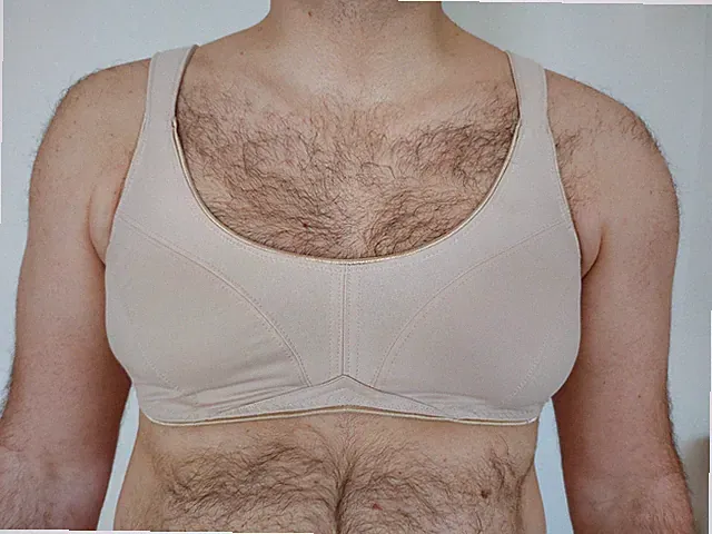 Herren-BH, Männer-BH funktionell ! ohne Bügel, Gr. 115 AAA, hautfarbig
