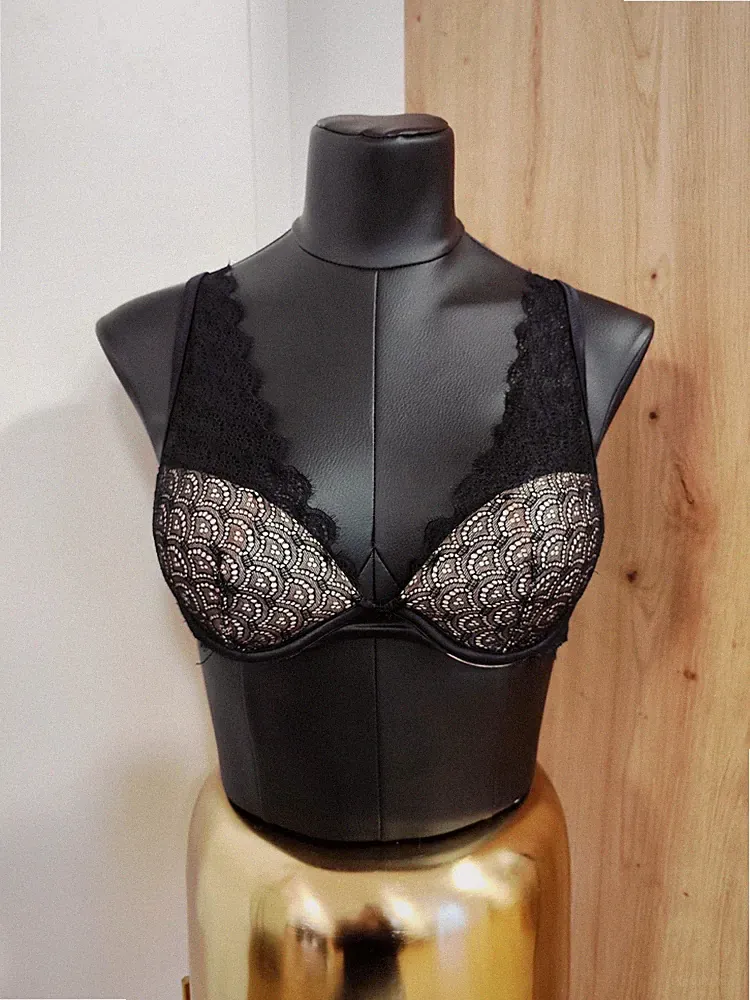 Hunkemöller Bügel BH 75C Spitze Schwarz Beige Neuwertig