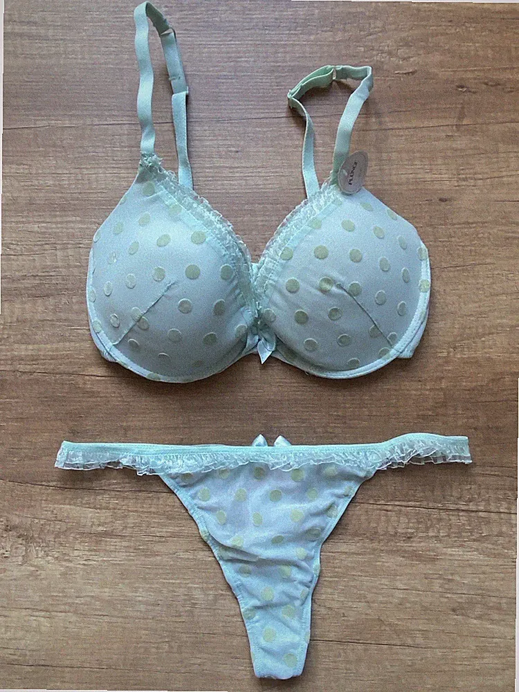 Hunkemöller Plunge BH Set BH Gr. 70E Slip Gr. L