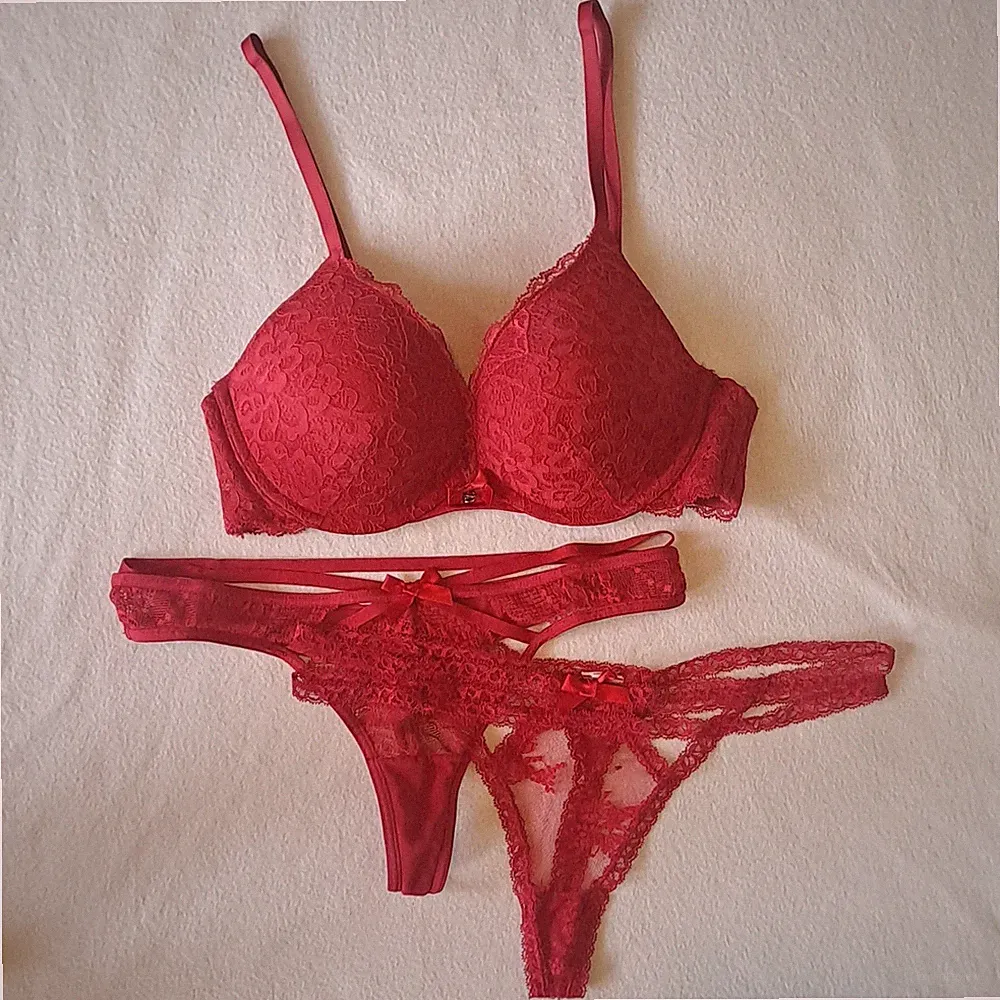 Hunkemöller Push-Up BH-Set 70C Rot mit Bügel Spitze Blumen Schleife