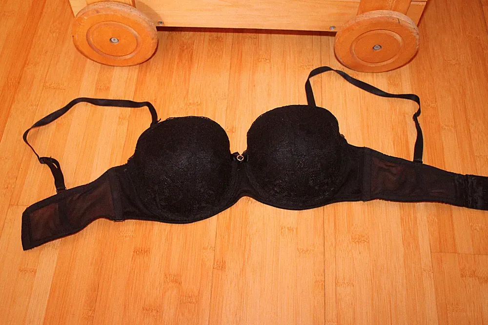 Hunkemöller ღ Schalen-BH ღ Gr. 70E ღ schwarz