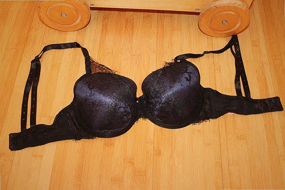 Hunkemöller ღ Schalen-BH ღ Gr. 70E ღ Spitze ღ blau / schwarz