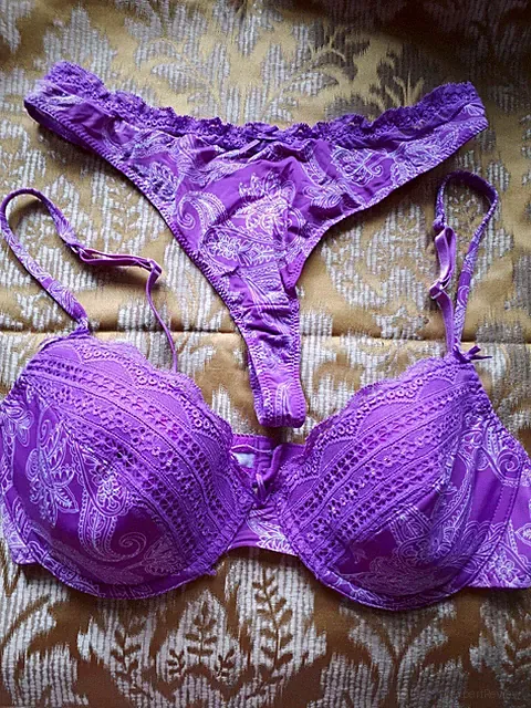 IN LINEA BH Bügelbh Paisley lila gepadded 1 gewaschen nie getragen 80D+42