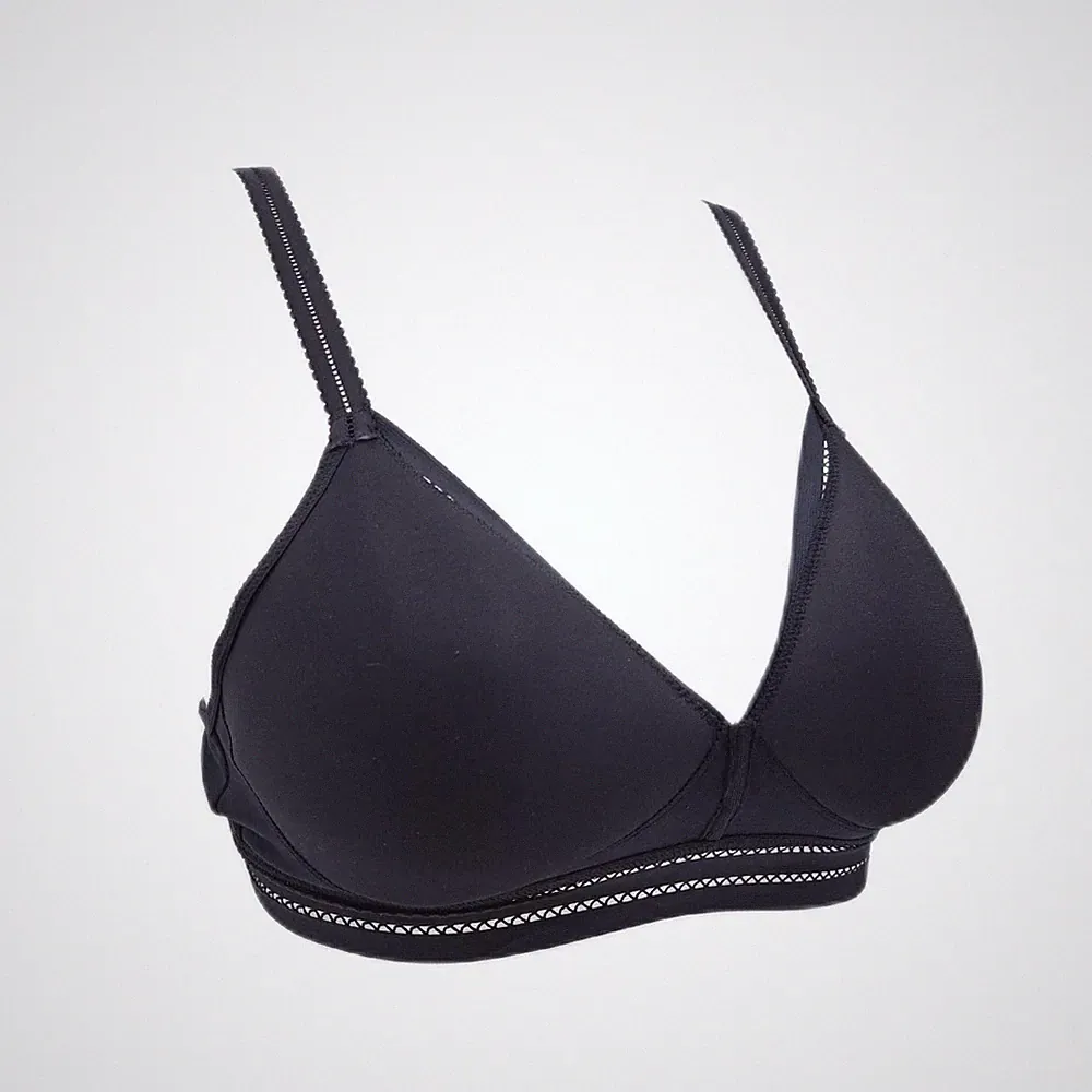 Iris & Lilly Damen Bügelloser gepolsterter BH Baumwolle Schwarz 70C