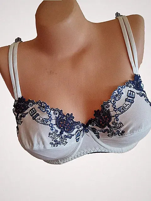 Lise Charmel Enterprise Damen BCA6074E Luxus BH 32E